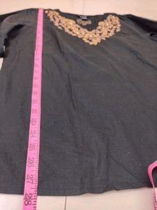 Plus Size ⚫ Beautiful Top For Summer
