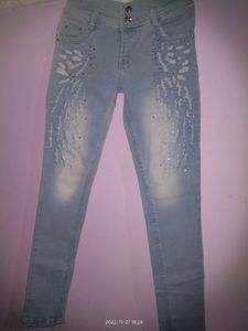 Women Slim Mid Rise Light Blue Jeans