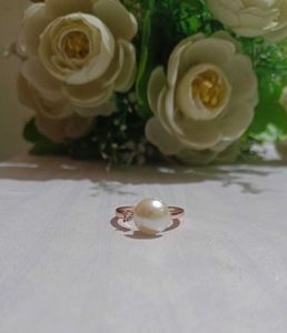 Elegant Pearl Ring