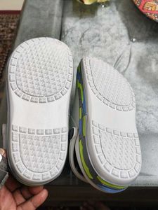 Max White Clogs