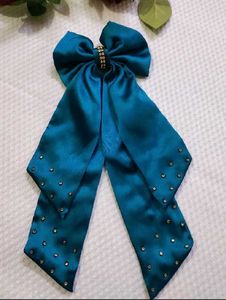 Long Tail Bow