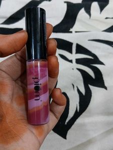 💖 Plum Soft Swirl Lipgloss – For That Juicy Glaze