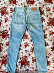 Levi's Light Wash Denim Jeans