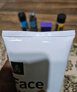 Ustraa Face Wash