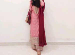 Pakistani Suit Set! Limited Time Offer