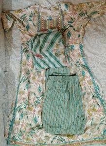 Complete chudidhar set