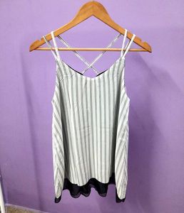 Chic &breezy Vibes Top