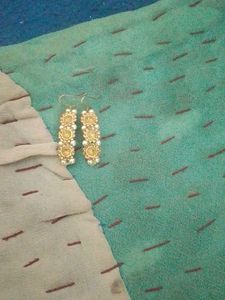 Elegant Gold Tone Drop Earrings