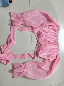 Pink 🩷 Crop Top ,Bow In The Back