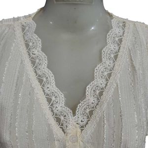 DAZY Contrast Lace V-Neck Puff Sleeve Blouse