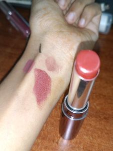 Lakme Absolute Limited Edition Lipstick