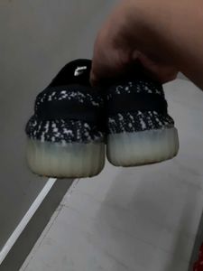 Black LIGHT SHOES