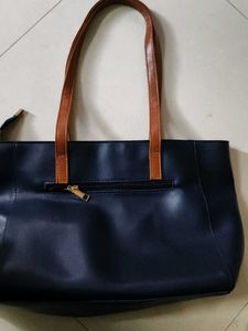 Lavie Tote Bag