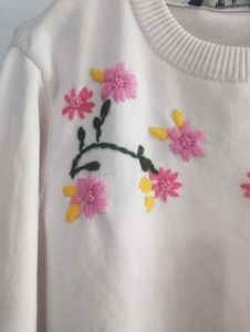Floral Embroidered Pullover