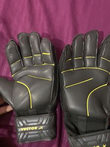 Soccer Goalkeeper Gloves - New