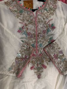Zari work kaftan for festive season