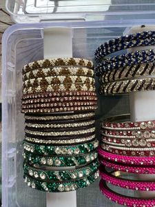 Lac Bangles