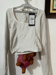 NUON Crop Full Selves Top