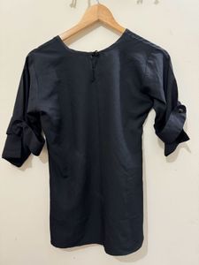 Black Airline Top
