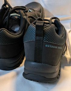 Outdoor Tracking Shoes New with Tag size uk9