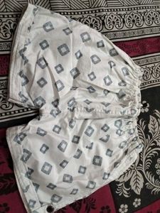 Patterned White Shorts