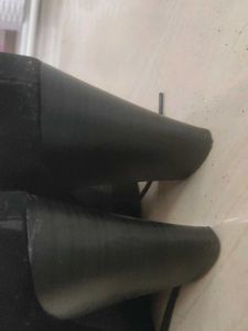 Black Heeled Boots