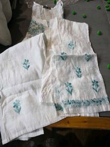 Elegant White  chikankari Kurta Set