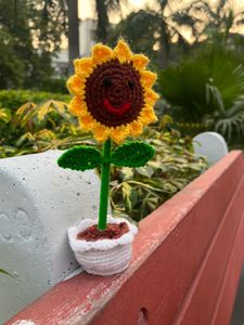Crochet sunflower