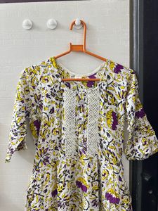 Naira Cut Pretty Suit with Pants