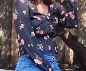 H&amp;M Floral Print V-Neck Top