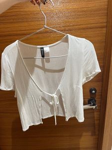 H&M Tie-Front Crop Top