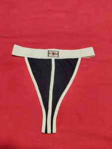 Girls Thong Size M
