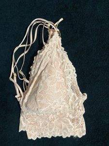 Lace Bralette - Soft &amp; Elegant Lingerie