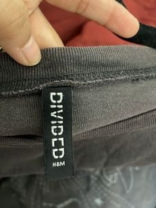 H&amp;M Evolve Graphic Tee