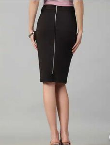Elegant Black Pencil Skirt
