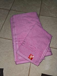 Pink Set Of Bathing Towel And Napkin