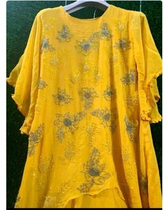 Beautiful yellow dress