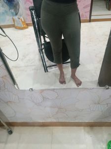 Lululemon Olive tight