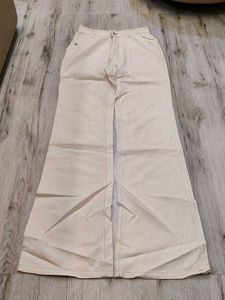 Ma2578 Sabrin bootcut jeans waist 26 inches