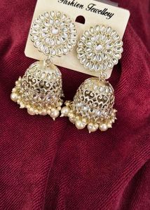 New Fresh Pack Piece Golden White Jhumkas