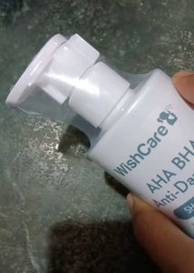WishCare AHA BHA Anti-Dandruff Shampoo