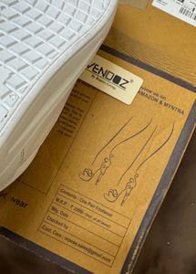 Vendoz 40White Sneakers water protection