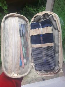 Expandable Pouch.