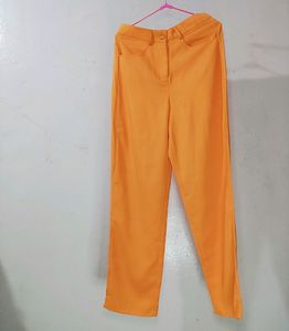 PRICE DROP 🔥Straight Leg Trousers Orange (M)