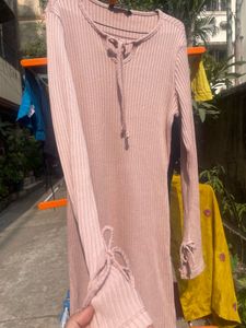 PINK WOOLLEN DRESS