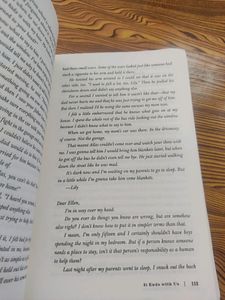 It Ends With Us by Colleen Hoover