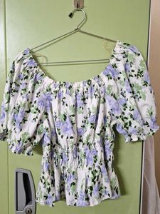 Floral Puff Sleeve Top