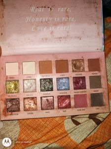 Huda Moji Eyeshadow Palette