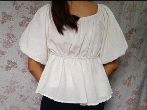 Puff white top