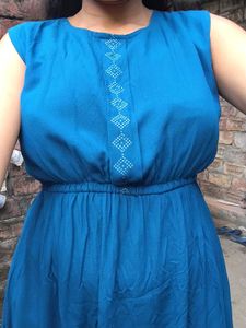 Blue Sleeveless Midi Dress